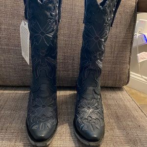 Brand New Lane Navy Western Boots Size 6